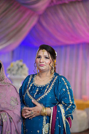 Ayesha & Arslan Mehndi 00175