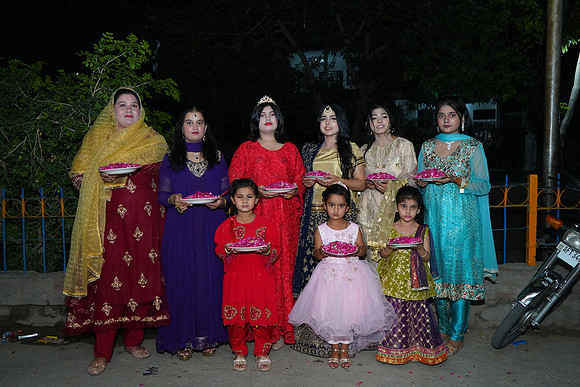 Ehtasham & Amna Barat  00130