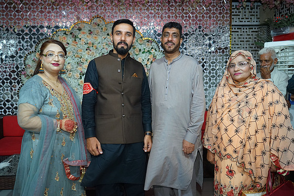 Fatima & Anjum 00230