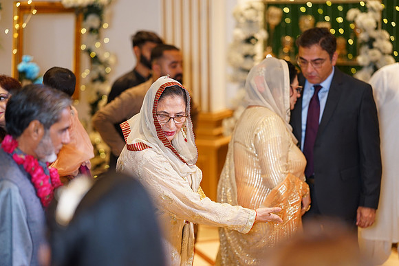 Ammara & Azeem Barat 00172