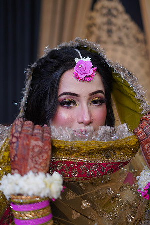Maryam & Sultan Mehndi 00037
