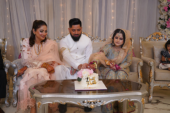 Hassan & Rahila Baat Pakki 00561