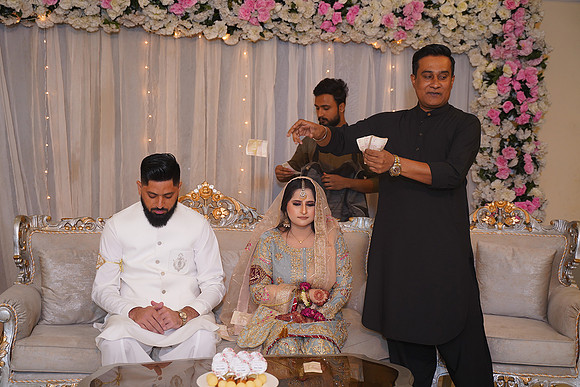 Hassan & Rahila Baat Pakki 00470
