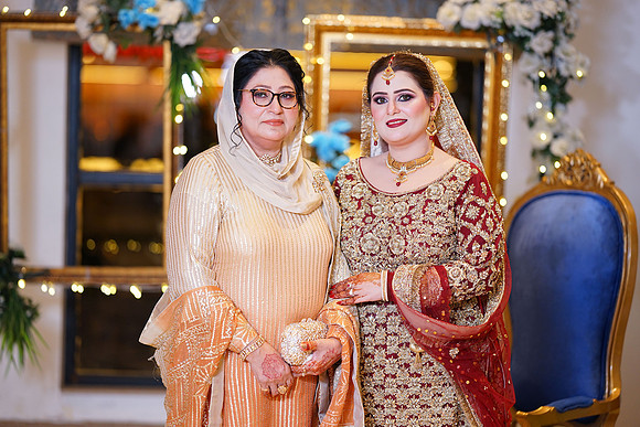 Ammara & Azeem Barat 00110