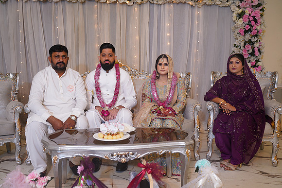 Hassan & Rahila Baat Pakki 00491