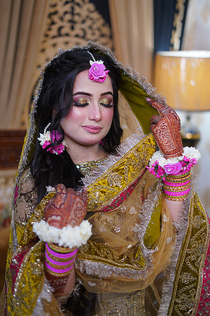 Maryam & Sultan Mehndi 00043