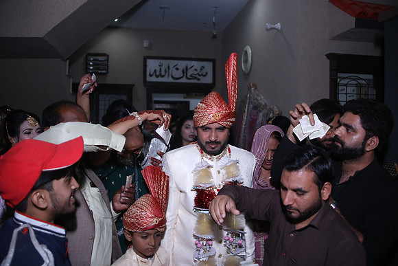 Barat Wedding Photographed by Fatima Studio 00143