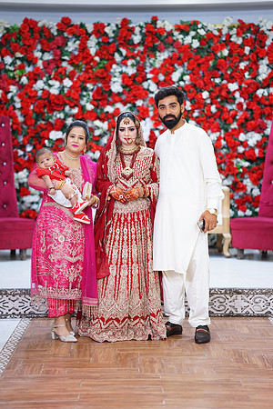 Rafiya & Fahad Barat 00110