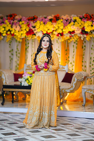 Iqra & Touqeer Mehndi 00009