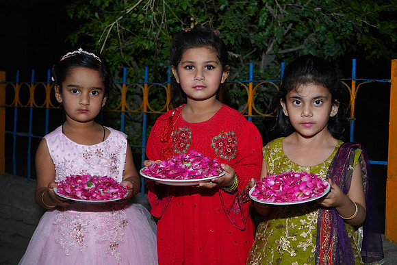 Ehtasham & Amna Barat  00137