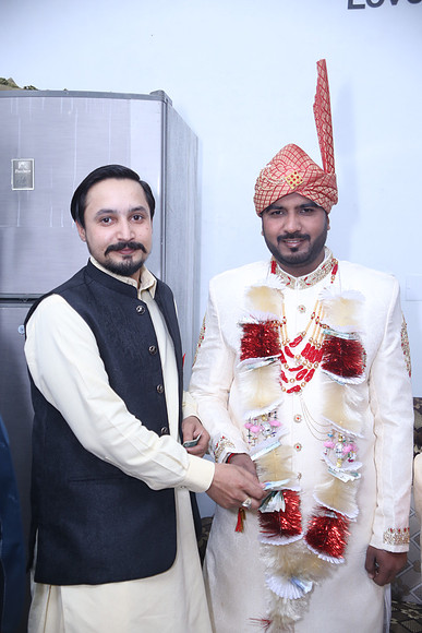 Barat Wedding Photographed by Fatima Studio 00087