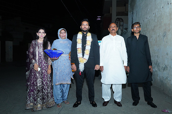 Ehtasham & Amna Barat  00151