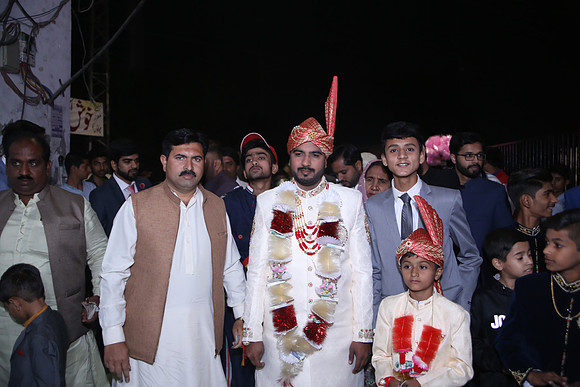 Barat Wedding Photographed by Fatima Studio 00218