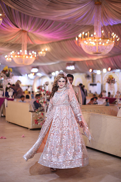 Walima Wedding Photographed by Fatima Studio 00163