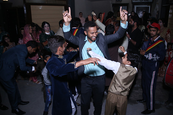 Barat Wedding Photographed by Fatima Studio 00186