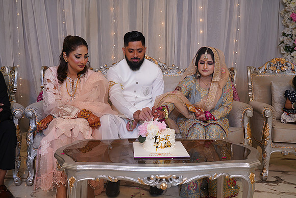 Hassan & Rahila Baat Pakki 00564