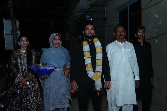 Ehtasham & Amna Barat  00156