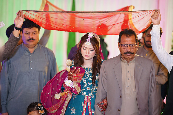 Ayesha & Arslan Mehndi 00206