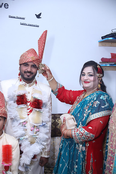 Barat Wedding Photographed by Fatima Studio 00100