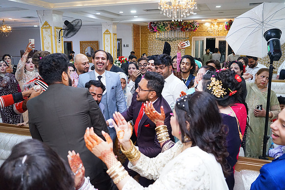Rafiya & Fahad Barat 00190