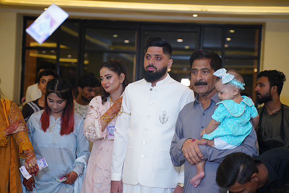 Hassan & Rahila Baat Pakki 00193
