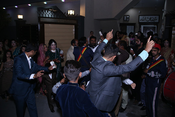 Barat Wedding Photographed by Fatima Studio 00187