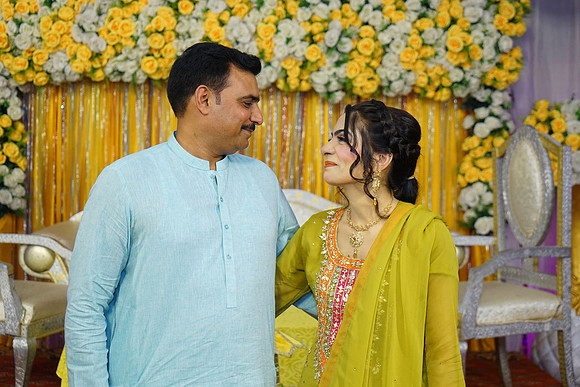 Rafiya & Fahad Mehndi 00207