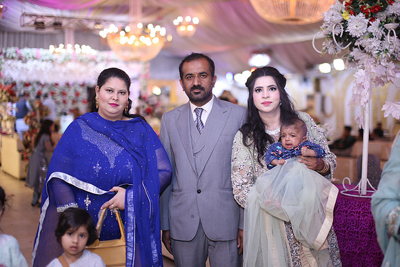 Walima Wedding Photographed by Fatima Studio 00192
