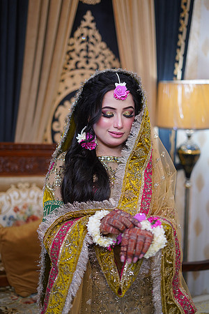 Maryam & Sultan Mehndi 00015