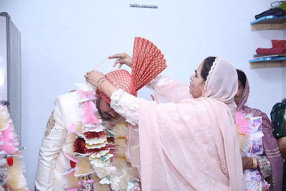 Barat Wedding Photographed by Fatima Studio 00072