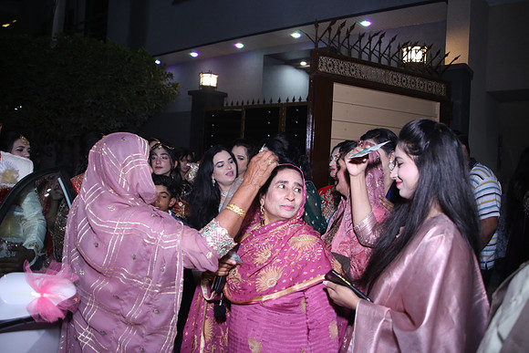 Barat Wedding Photographed by Fatima Studio 00204