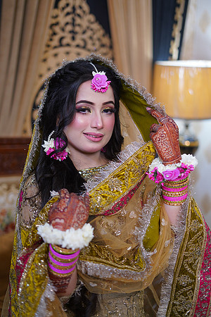 Maryam & Sultan Mehndi 00042