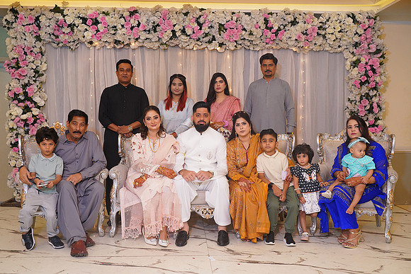 Hassan & Rahila Baat Pakki 00236