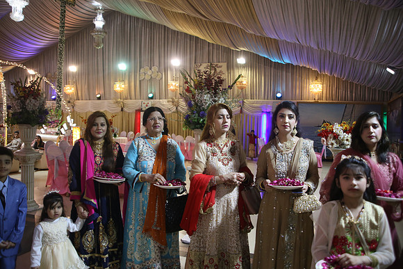 Barat Wedding Photographed by Fatima Studio 00250