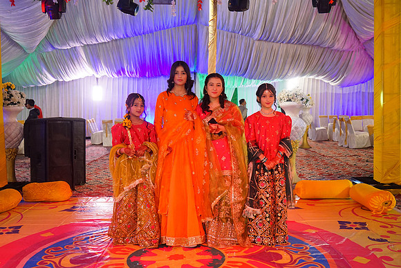 Ayesha & Arslan Mehndi 00062
