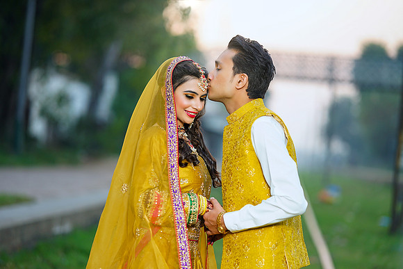 Outdoor shoot on Mehndi
