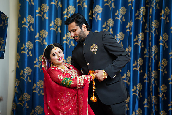 Ehtasham & Amna Barat  00060
