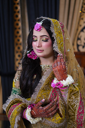 Maryam & Sultan Mehndi 00029