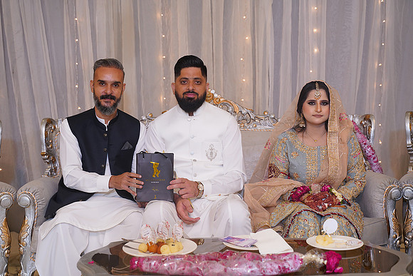 Hassan & Rahila Baat Pakki 00543