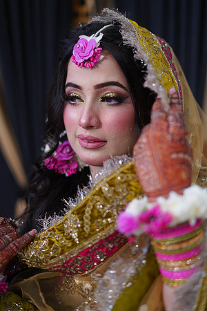Maryam & Sultan Mehndi 00048