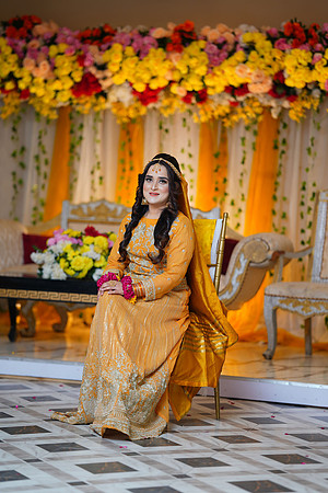 Iqra & Touqeer Mehndi 00030