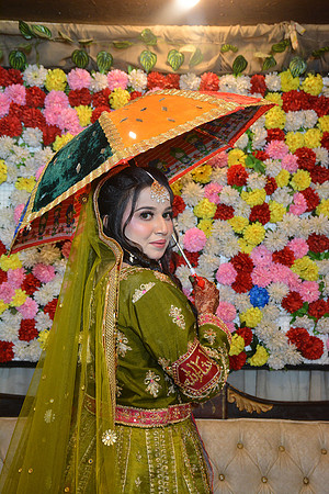 Usama & Bisma Mehndi 00088