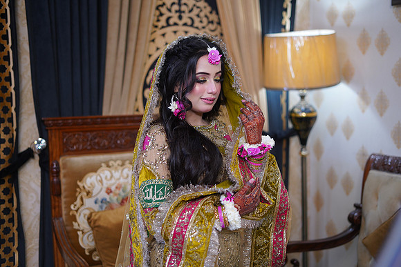 Maryam & Sultan Mehndi 00025