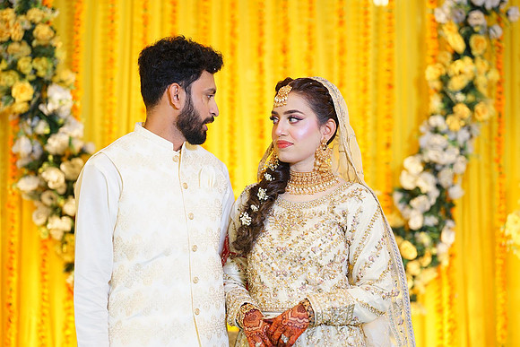 Sana & Ijaz Mehndi 00008