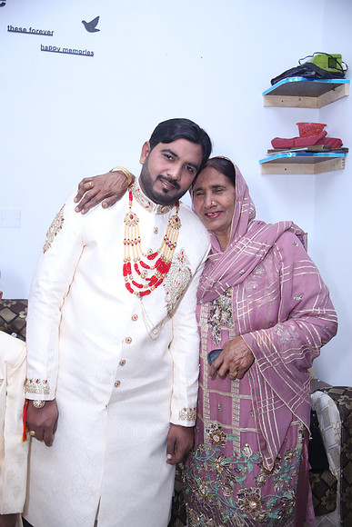 Barat Wedding Photographed by Fatima Studio 00015