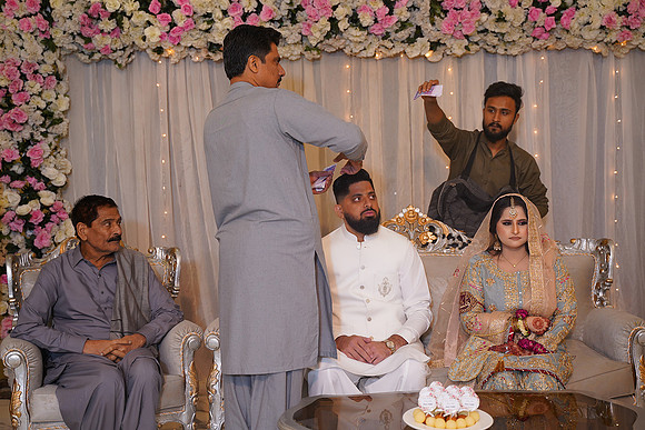Hassan & Rahila Baat Pakki 00466