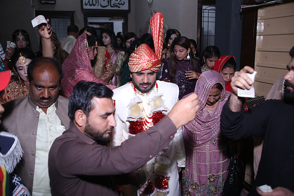 Barat Wedding Photographed by Fatima Studio 00147