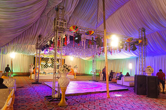 Ayesha & Arslan Mehndi 00042