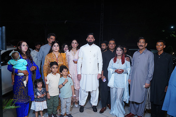 Hassan & Rahila Baat Pakki 00164