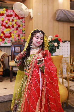 Usama & Bisma Mehndi 00117